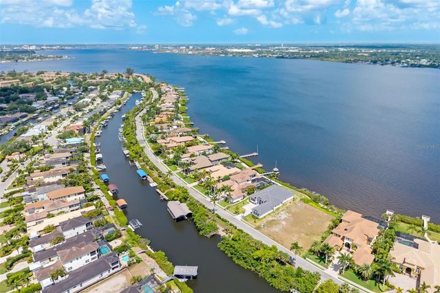 4015 HAWK ISLAND DRIVE, Bradenton, FL 34208