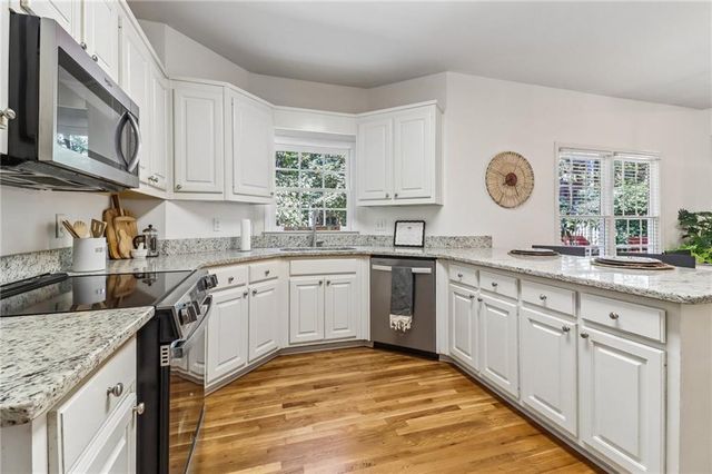 4421 Weston Drive SW, Lilburn, GA 30047