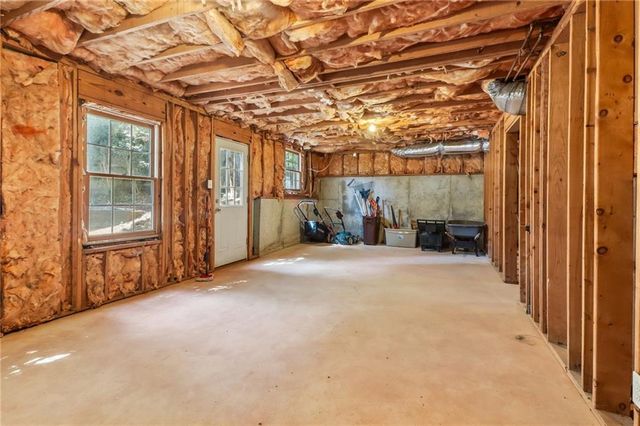 4421 Weston Drive SW, Lilburn, GA 30047