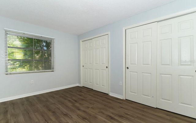 942 LA COSTA CIRCLE 9, Sarasota, FL 34237