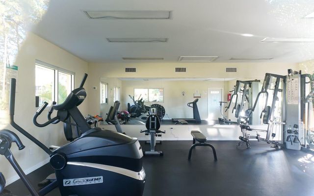 942 LA COSTA CIRCLE 9, Sarasota, FL 34237
