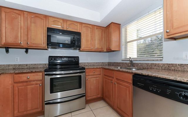 942 LA COSTA CIRCLE 9, Sarasota, FL 34237