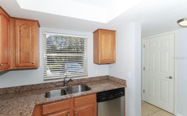 942 LA COSTA CIRCLE 9, Sarasota, FL 34237