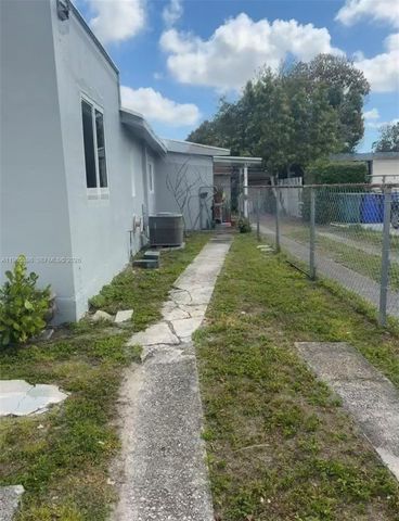 1637 NW 31st Ave ., Miami, FL 33125