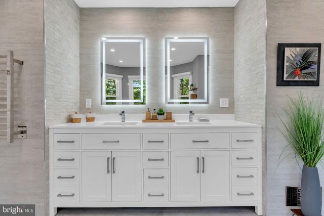 14 HANCOCK COURT, Plainsboro, NJ 08536