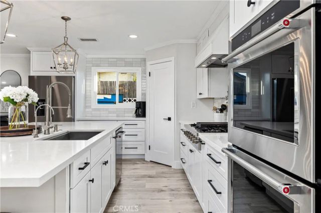 608 Thornhurst Avenue, Glendora, CA 91741