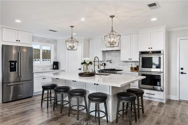 608 Thornhurst Avenue, Glendora, CA 91741