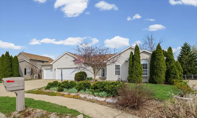 3004 Countrybend Lane, Champaign, IL 61822
