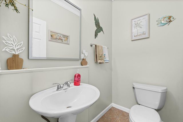 3004 Countrybend Lane, Champaign, IL 61822