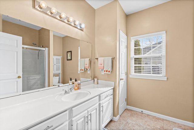 3004 Countrybend Lane, Champaign, IL 61822