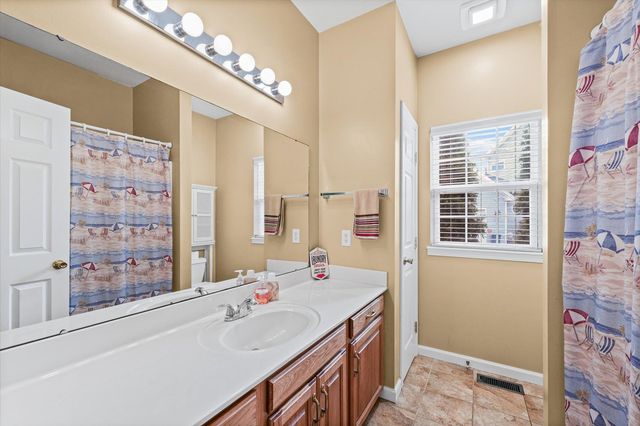 3004 Countrybend Lane, Champaign, IL 61822