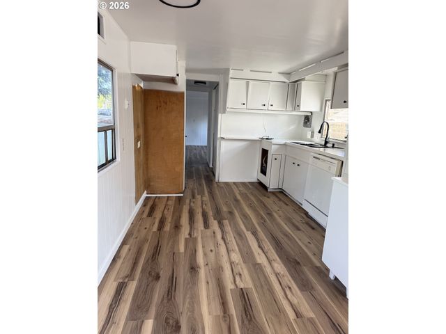 316 Sw BASELINE St, Hillsboro, OR 97123