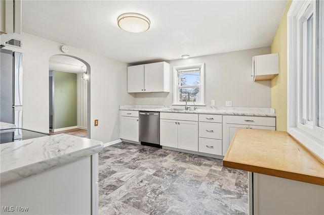 1202 37th Street NW, Canton, OH 44709