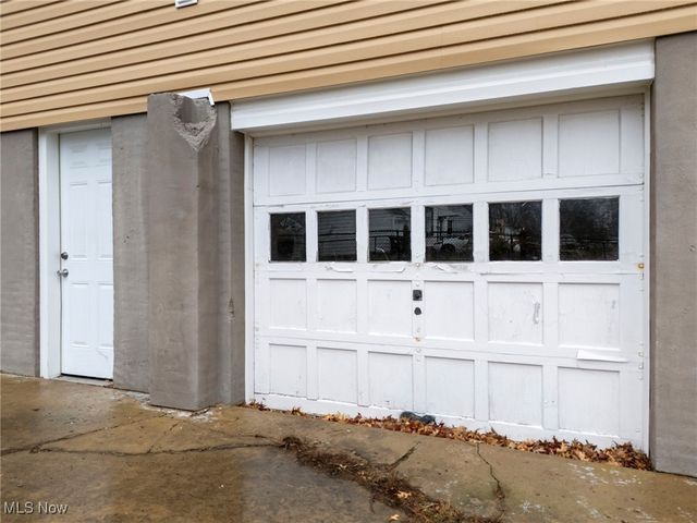 1202 37th Street NW, Canton, OH 44709