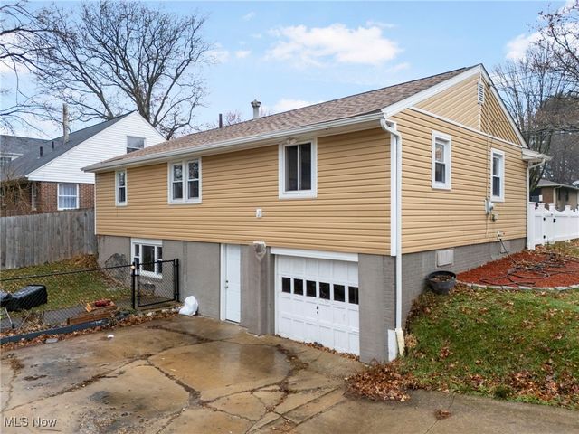 1202 37th Street NW, Canton, OH 44709