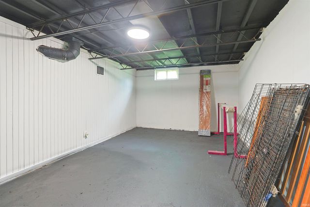 1901 N Brookfield Street, South Bend, IN 46628
