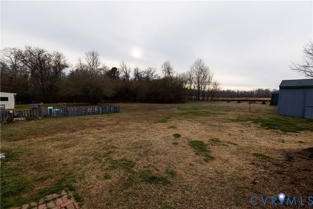 7616 Airport Rd, Quinton, VA 23141