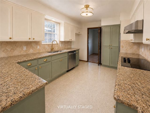 4302 Pecan Valley Dr, Corpus Christi, TX 78413