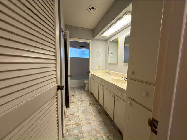 4302 Pecan Valley Dr, Corpus Christi, TX 78413