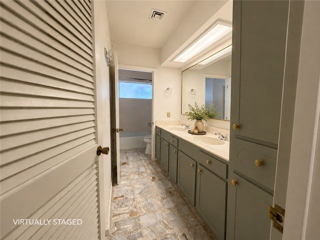 4302 Pecan Valley Dr, Corpus Christi, TX 78413