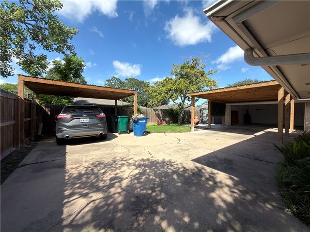 4302 Pecan Valley Dr, Corpus Christi, TX 78413