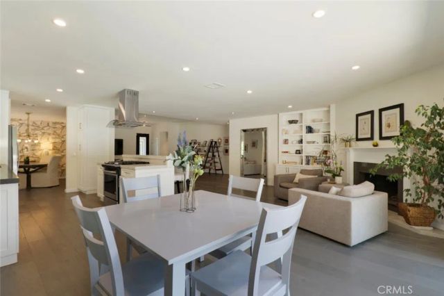 4527 Santa Lucia Drive, Woodland Hills, CA 91364