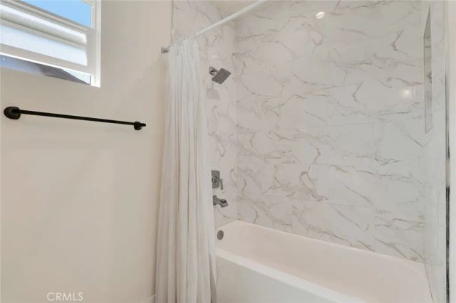 4527 Santa Lucia Drive, Woodland Hills, CA 91364