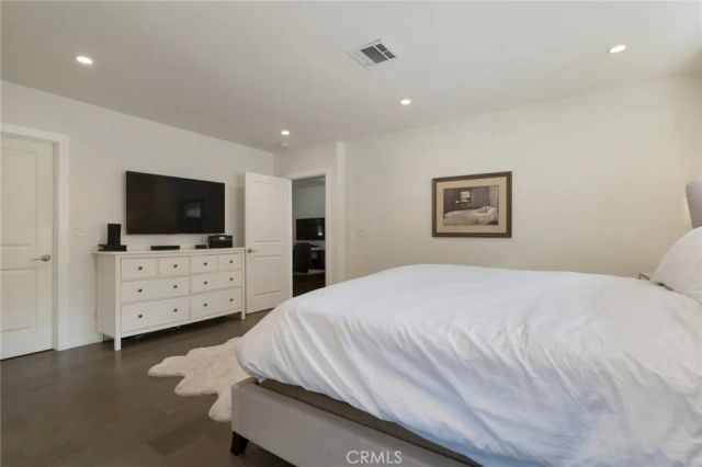 4527 Santa Lucia Drive, Woodland Hills, CA 91364