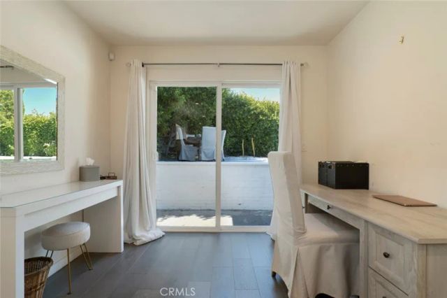 4527 Santa Lucia Drive, Woodland Hills, CA 91364
