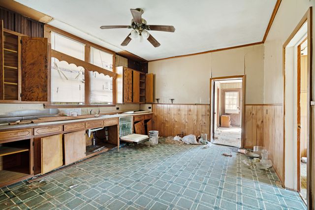 1080 Hearon Street E, Paris, TX 75460