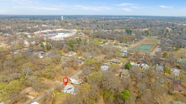 1080 Hearon Street E, Paris, TX 75460