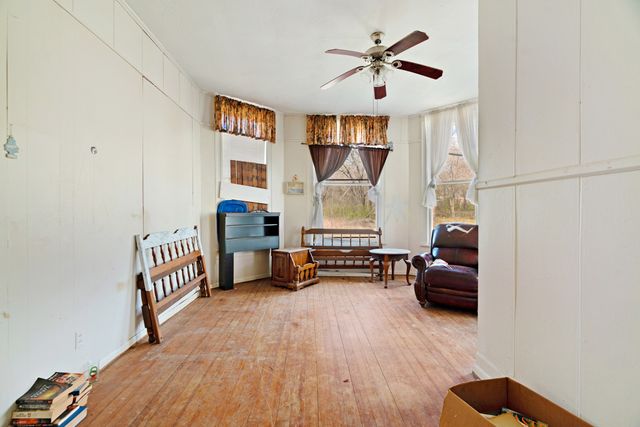 1080 Hearon Street E, Paris, TX 75460