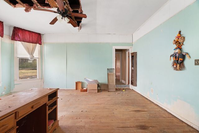 1080 Hearon Street E, Paris, TX 75460