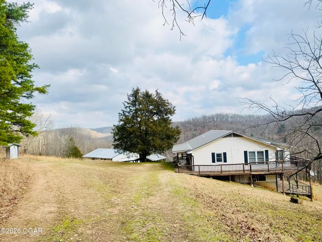795 Anthony Road, Pineville, MO 64856