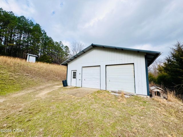795 Anthony Road, Pineville, MO 64856