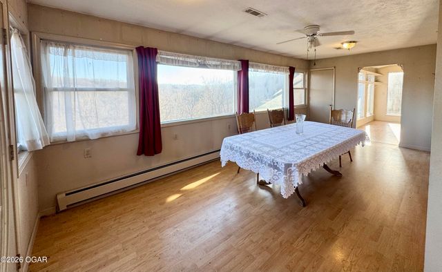 795 Anthony Road, Pineville, MO 64856