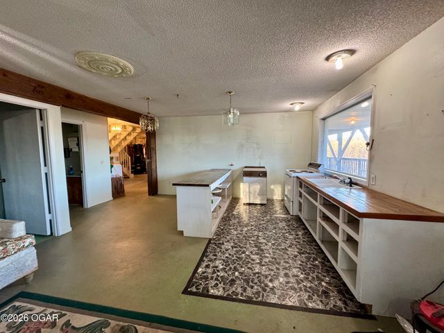 795 Anthony Road, Pineville, MO 64856