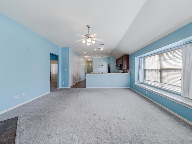 1201 Hayden Lane, Savannah, TX 76227