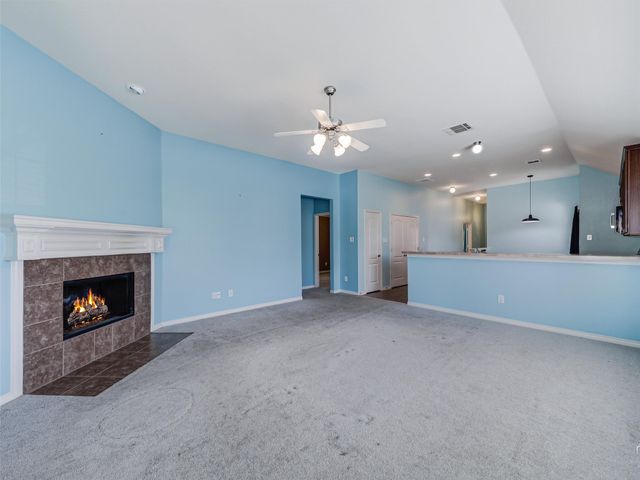 1201 Hayden Lane, Savannah, TX 76227