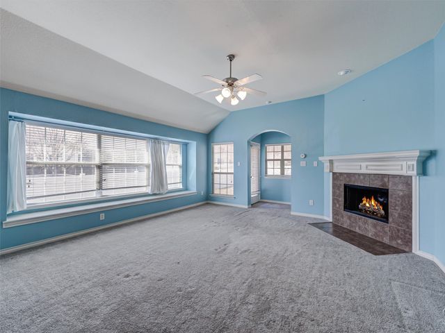 1201 Hayden Lane, Savannah, TX 76227