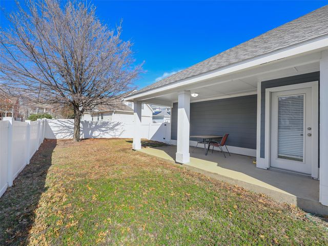 1201 Hayden Lane, Savannah, TX 76227