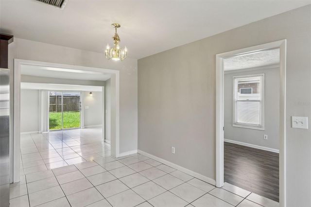 712 CLAYTON STREET, Brandon, FL 33511