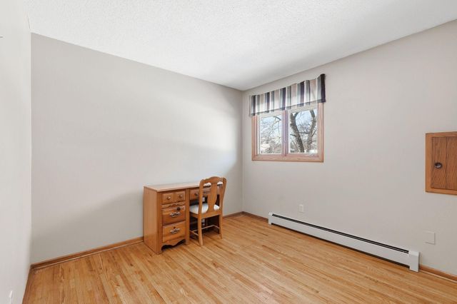 4770 Flag Avenue N, New Hope, MN 55428