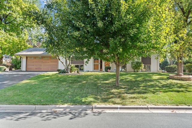 4770 Flag Avenue N, New Hope, MN 55428