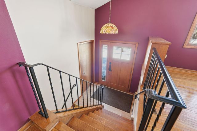 4770 Flag Avenue N, New Hope, MN 55428