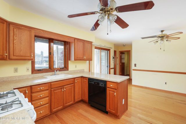 91 E Granada Drive, Brick, NJ 08723