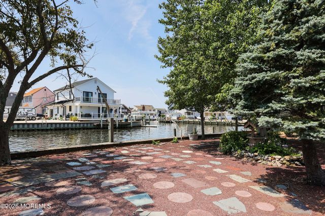91 E Granada Drive, Brick, NJ 08723