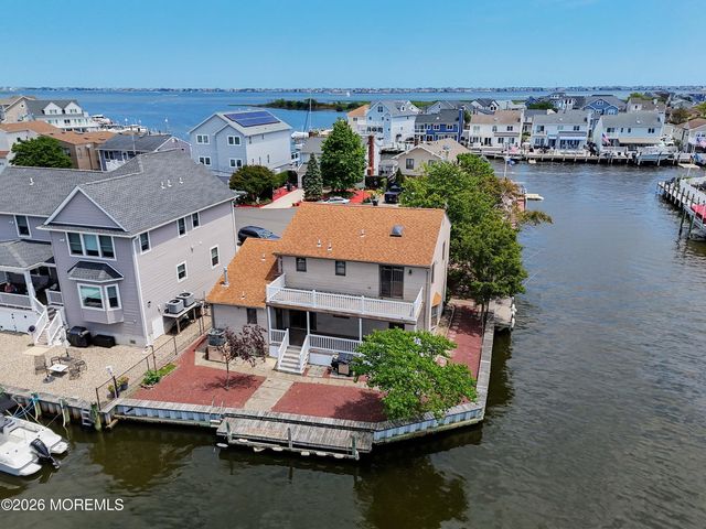 91 E Granada Drive, Brick, NJ 08723