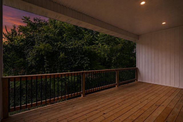 2014 E Jay Street, Ozark, MO 65721