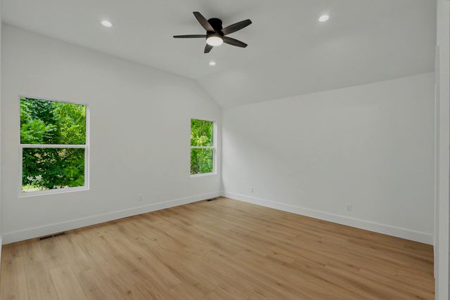 2014 E Jay Street, Ozark, MO 65721